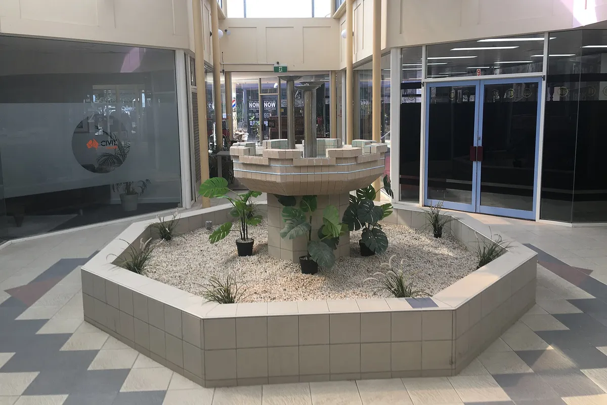Indoor and tabletop fountains
