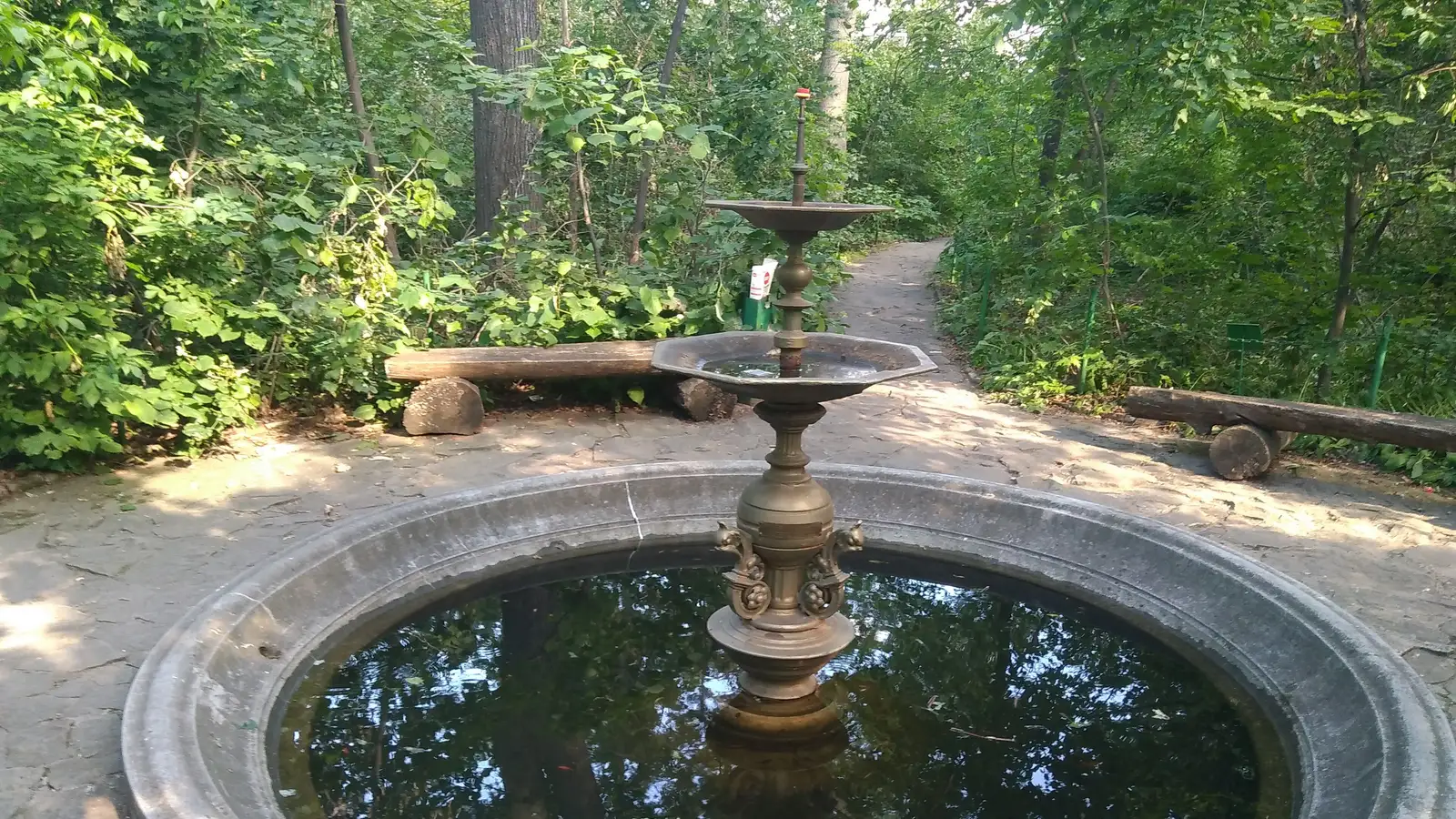 Solar fountains and water features
